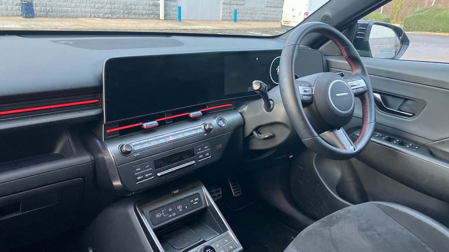 Used Hyundai KONA 2025 for sale - 76784813: Photo 9