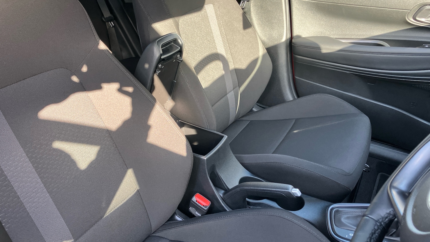 Used Hyundai i20 2025 for sale - 77032783: Photo 41