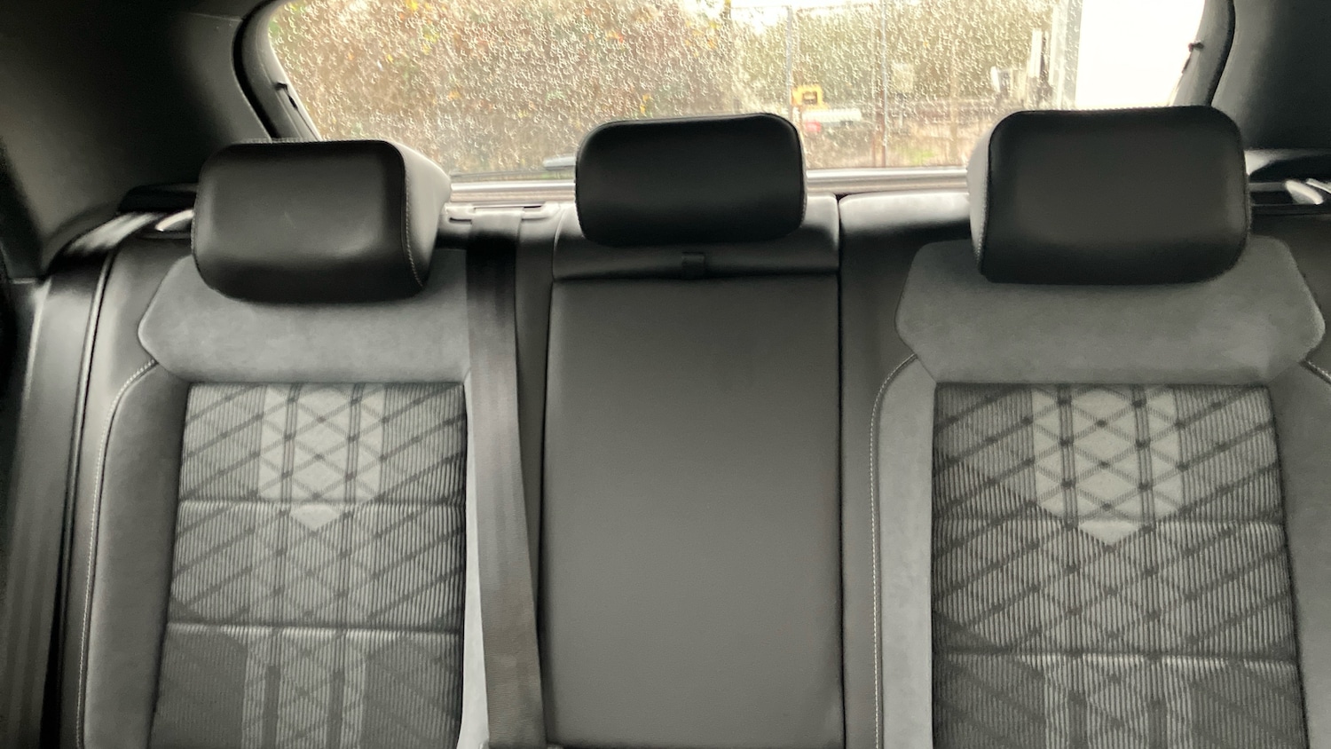 Used Volkswagen T-Roc 2025 for sale - 76918139: Photo 15