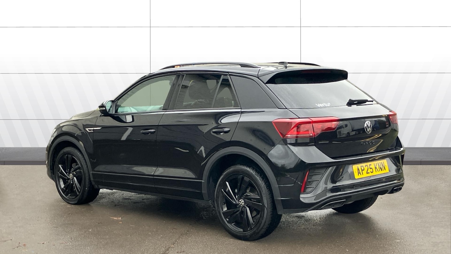 Used Volkswagen T-Roc 2025 for sale - 76918139: Photo 2