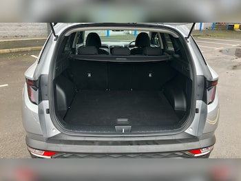 Used Hyundai TUCSON 2022 for sale - 76957378: Photo