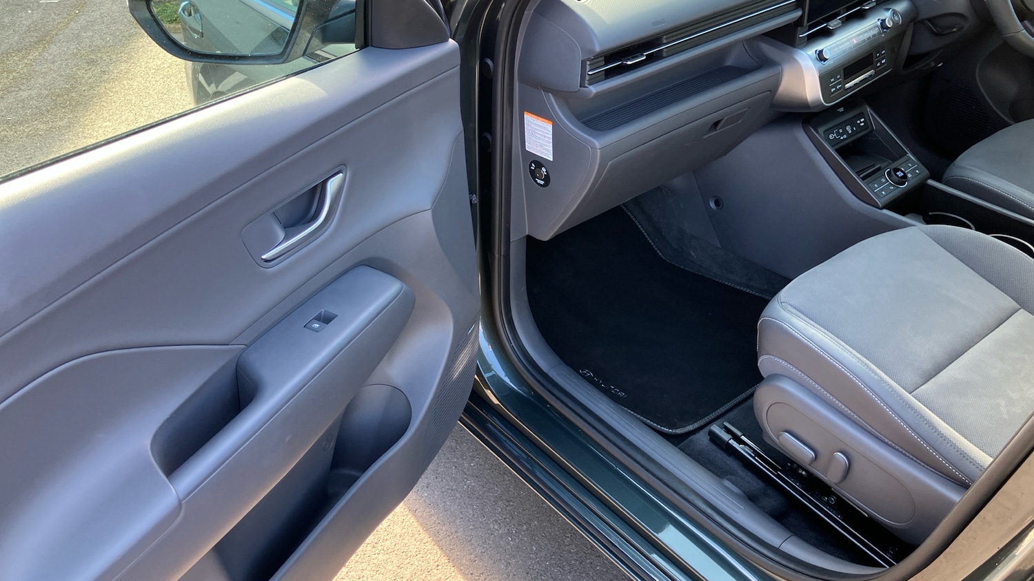 Used Hyundai KONA 2024 for sale - 77950301: Photo 33