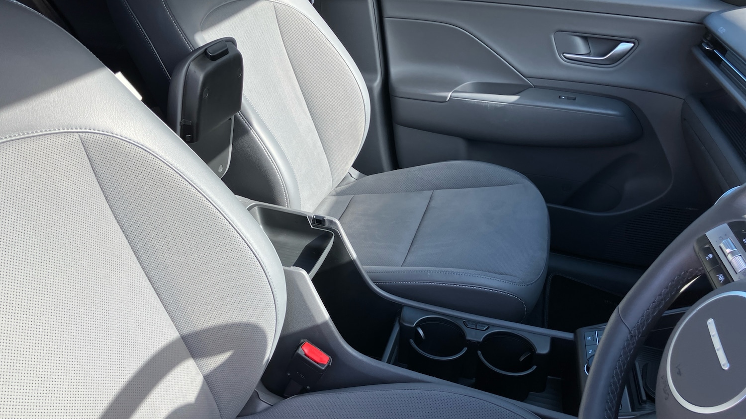 Used Hyundai KONA 2024 for sale - 77950301: Photo 38