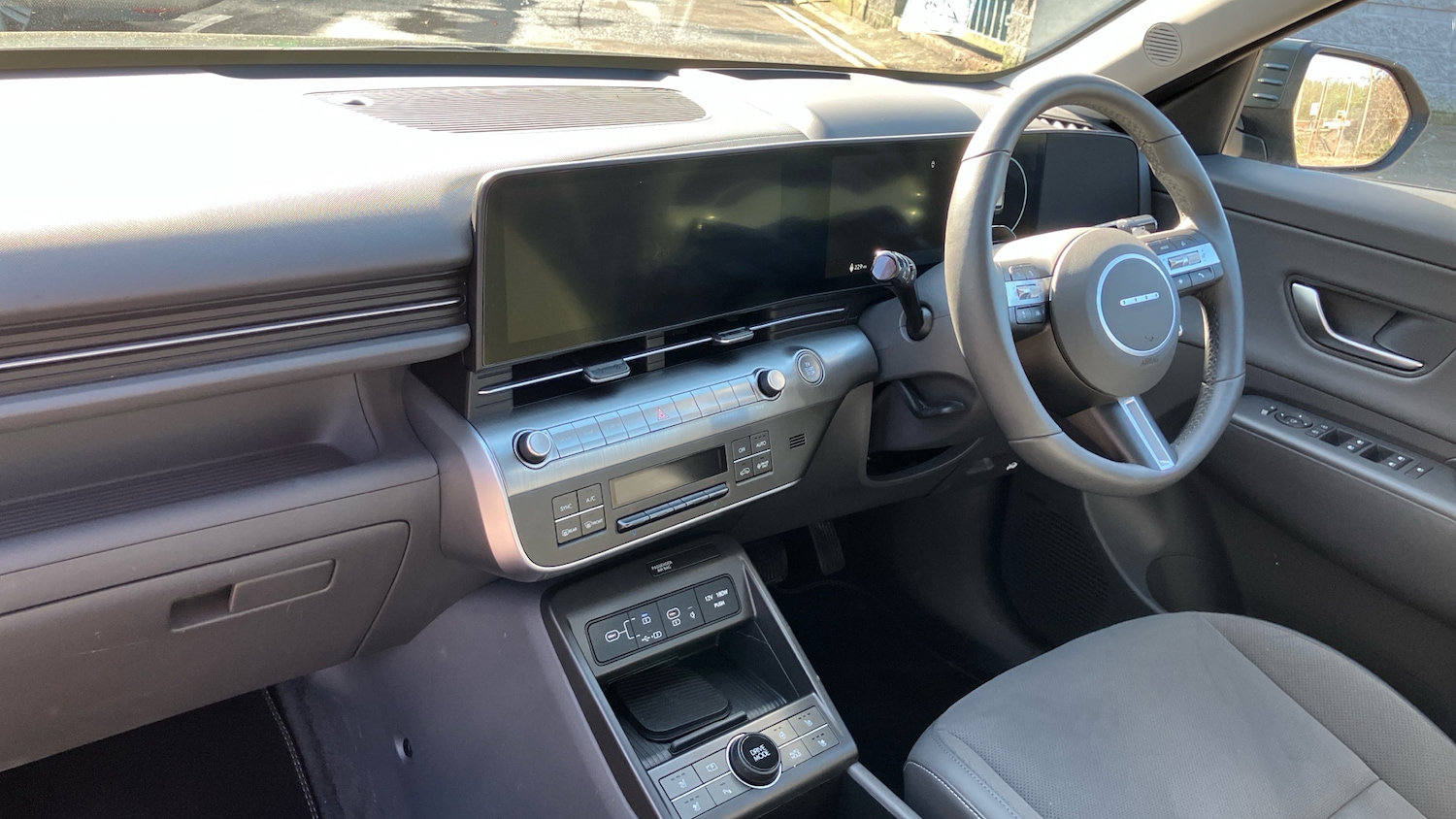 Used Hyundai KONA 2024 for sale - 77950301: Photo 9