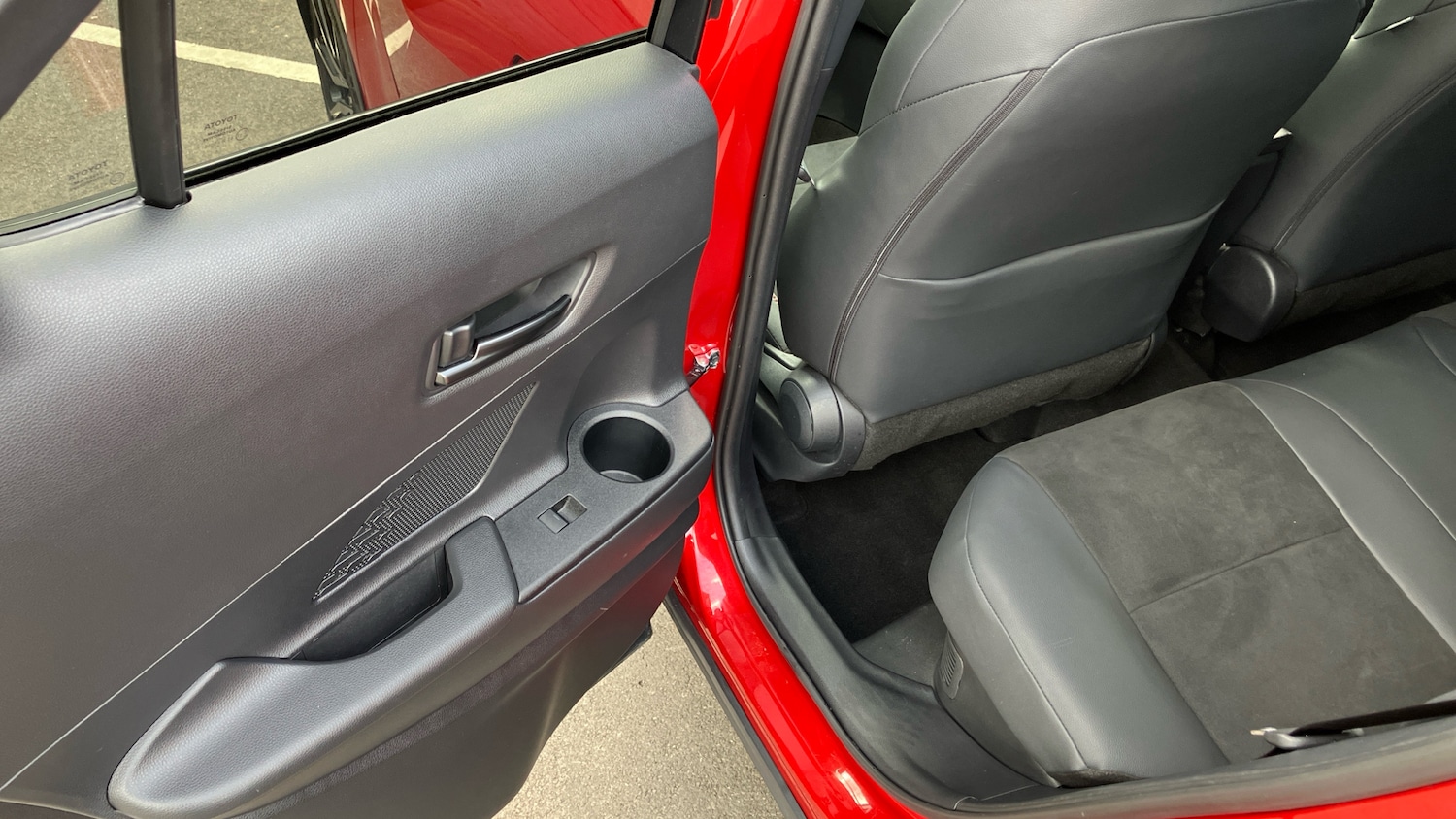 Used Toyota C-HR 2025 for sale - 78094915: Photo 32