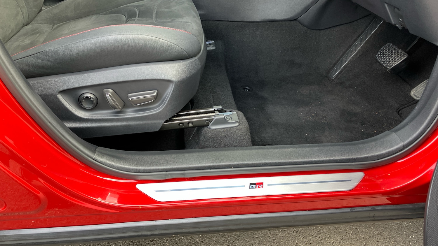 Used Toyota C-HR 2025 for sale - 78094915: Photo 37