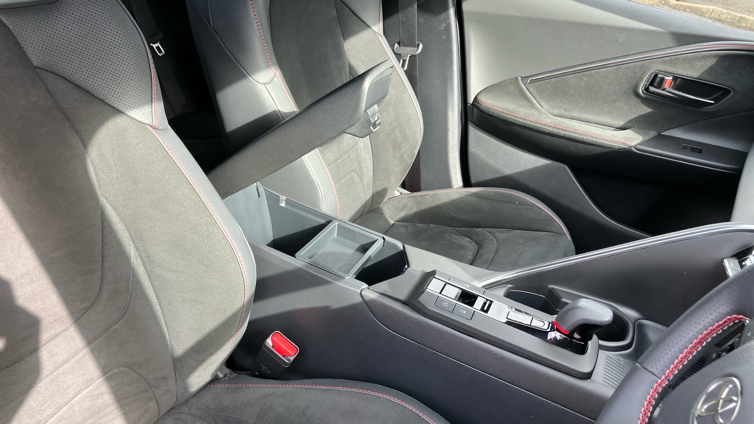 Used Toyota C-HR 2025 for sale - 78094915: Photo 43