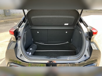 Used Toyota C-HR 2025 for sale - 78094915: Photo