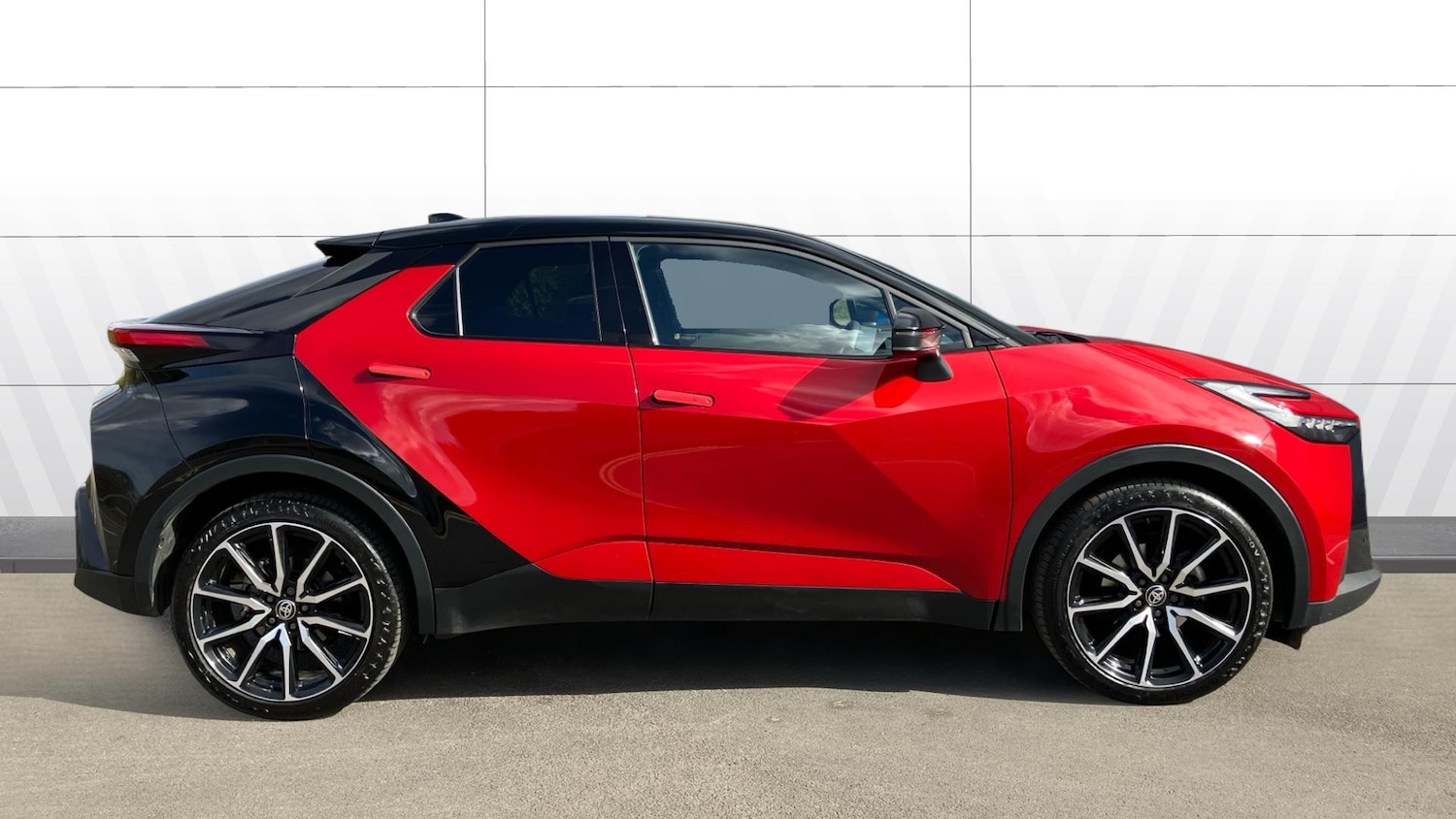 Used Toyota C-HR 2025 for sale - 78094915: Photo 5