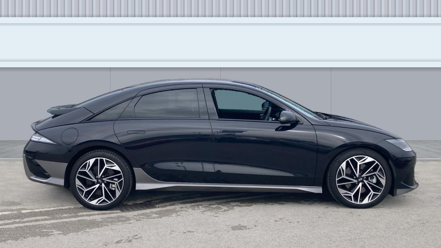 Used Hyundai IONIQ 6 2023 for sale - 76156528: Photo 5