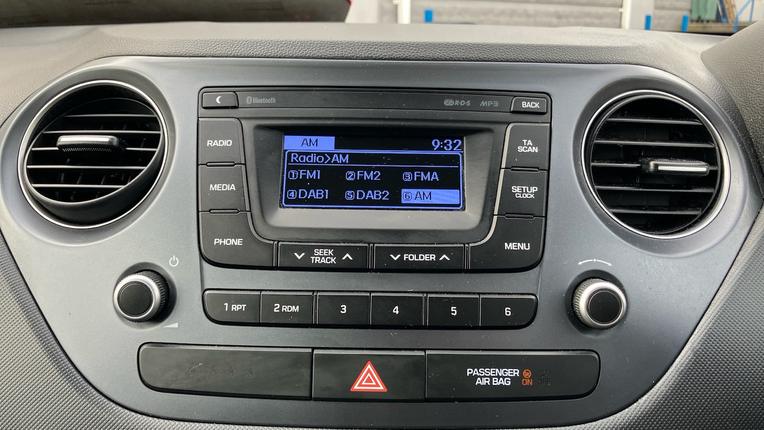 Used Hyundai i10 2018 for sale - 77760472: Photo 12