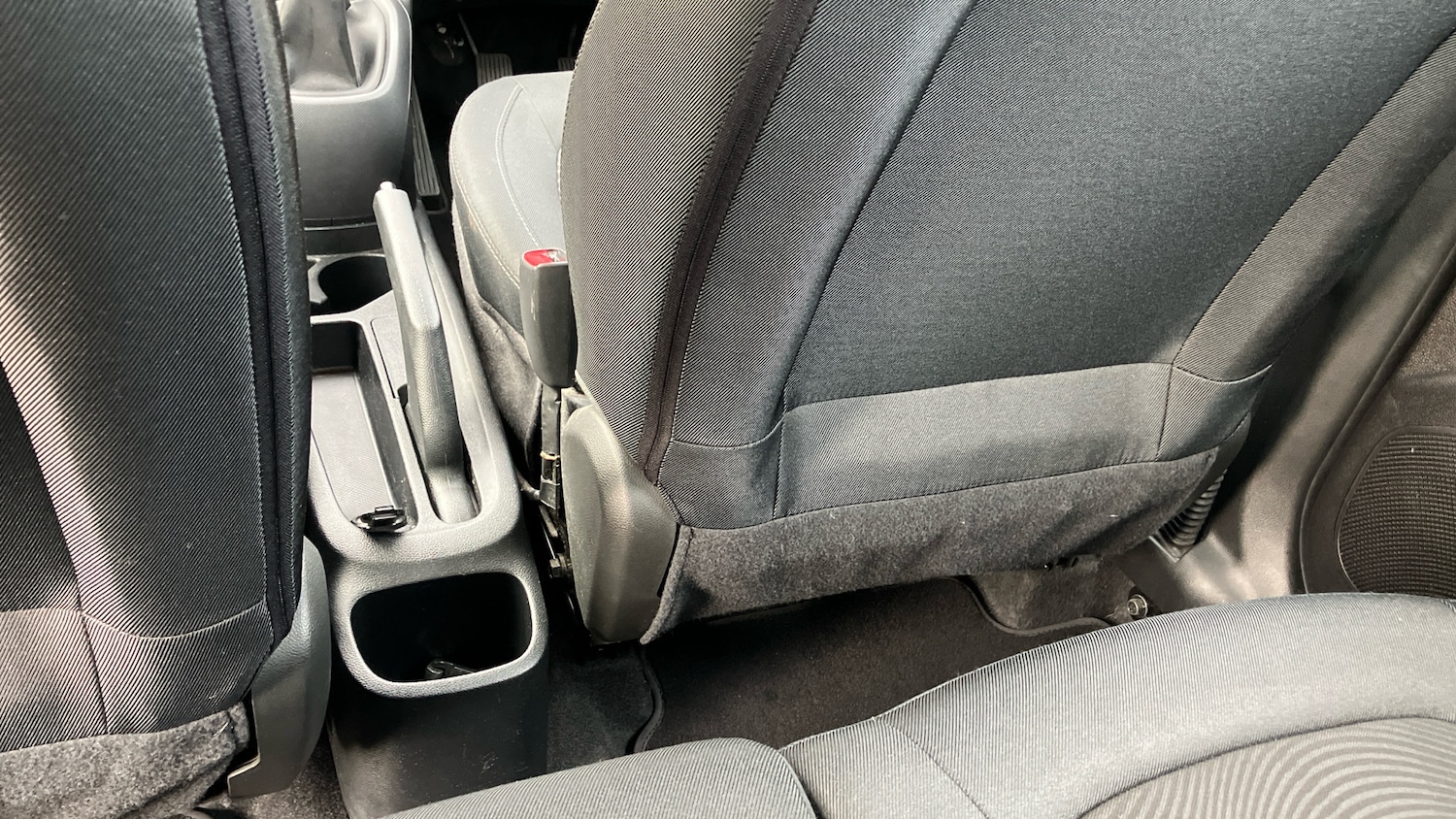 Used Hyundai i10 2018 for sale - 77760472: Photo 31