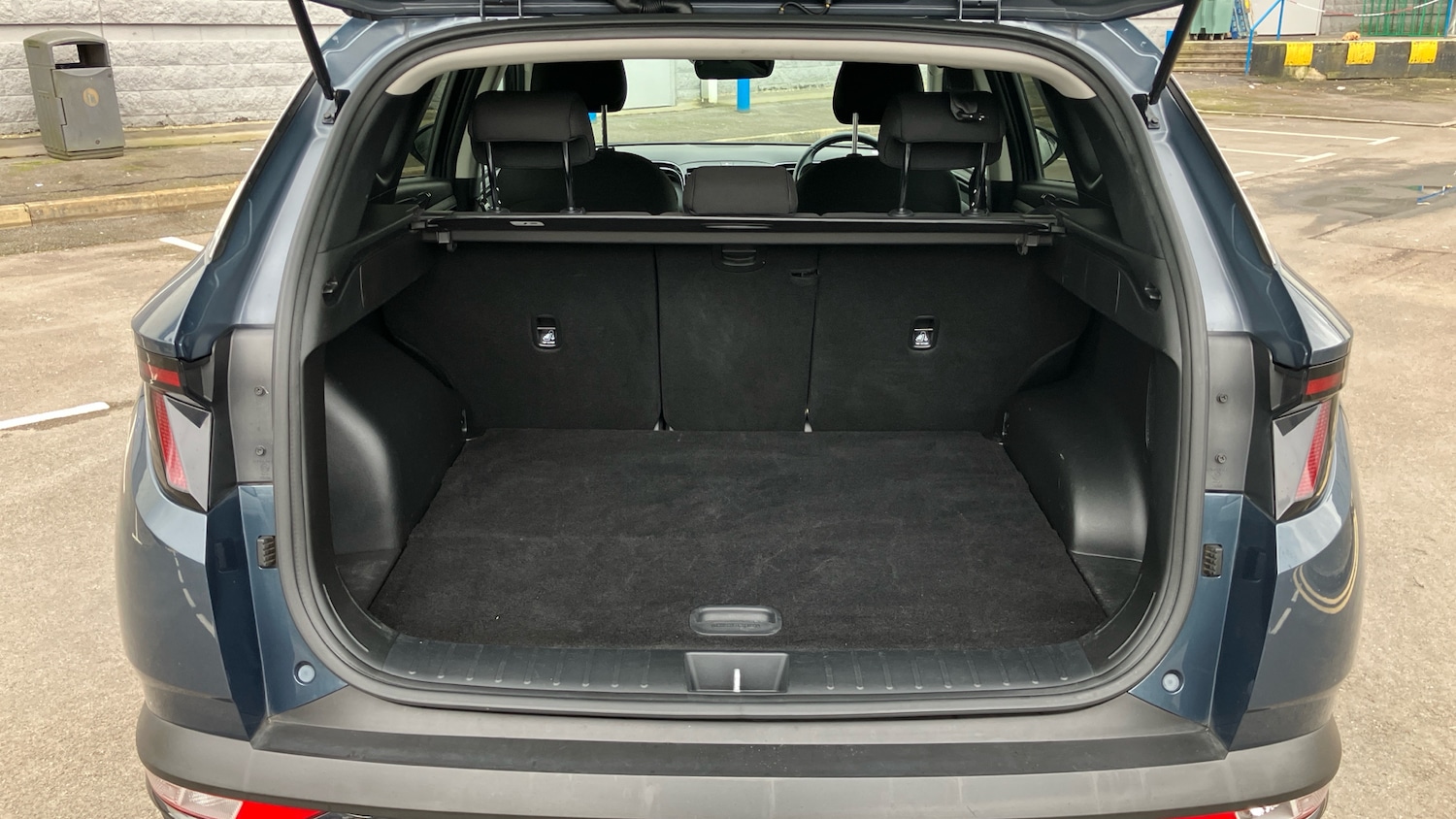 Used Hyundai TUCSON 2021 for sale - 77681656: Photo 4