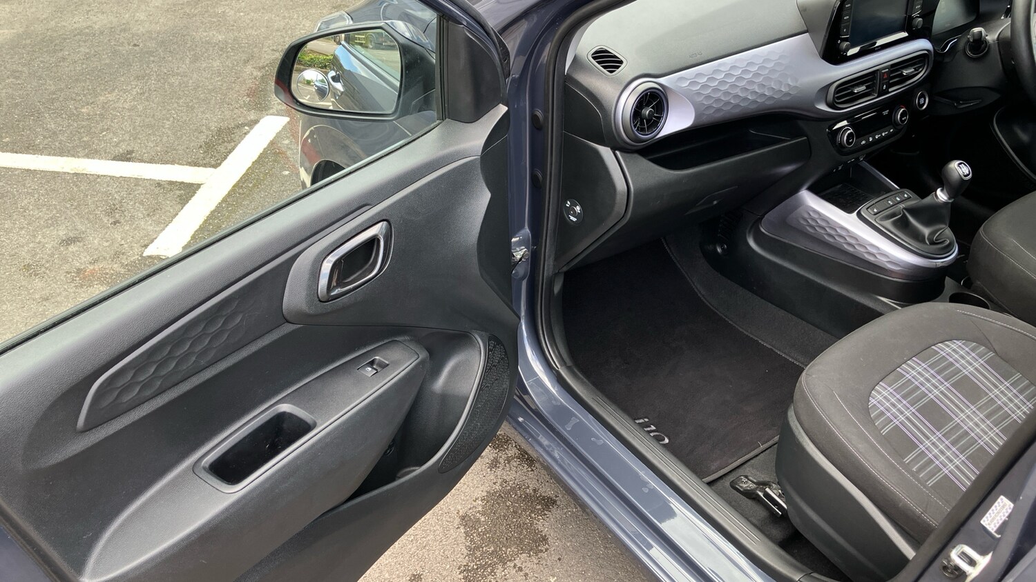 Used Hyundai i10 2023 for sale - 78176360: Photo 36