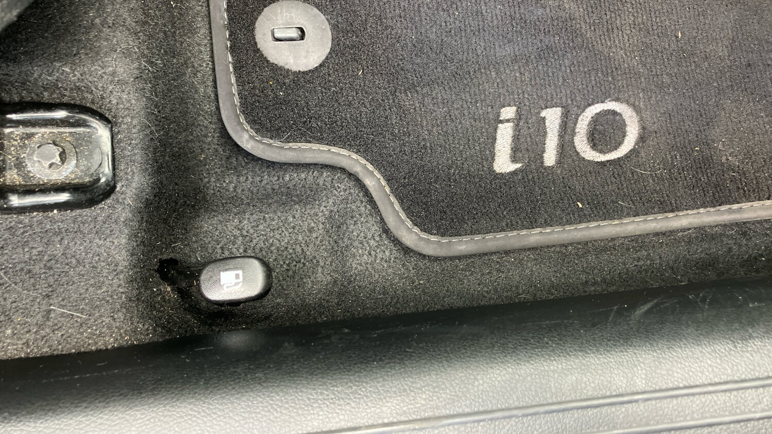 Used Hyundai i10 2023 for sale - 78176360: Photo 40