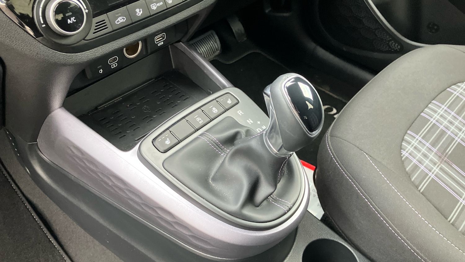 Used Hyundai i10 2024 for sale - 76508068: Photo 13