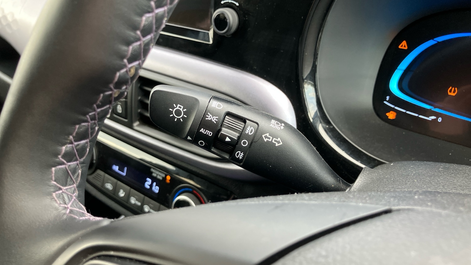 Used Hyundai i10 2024 for sale - 76508068: Photo 44