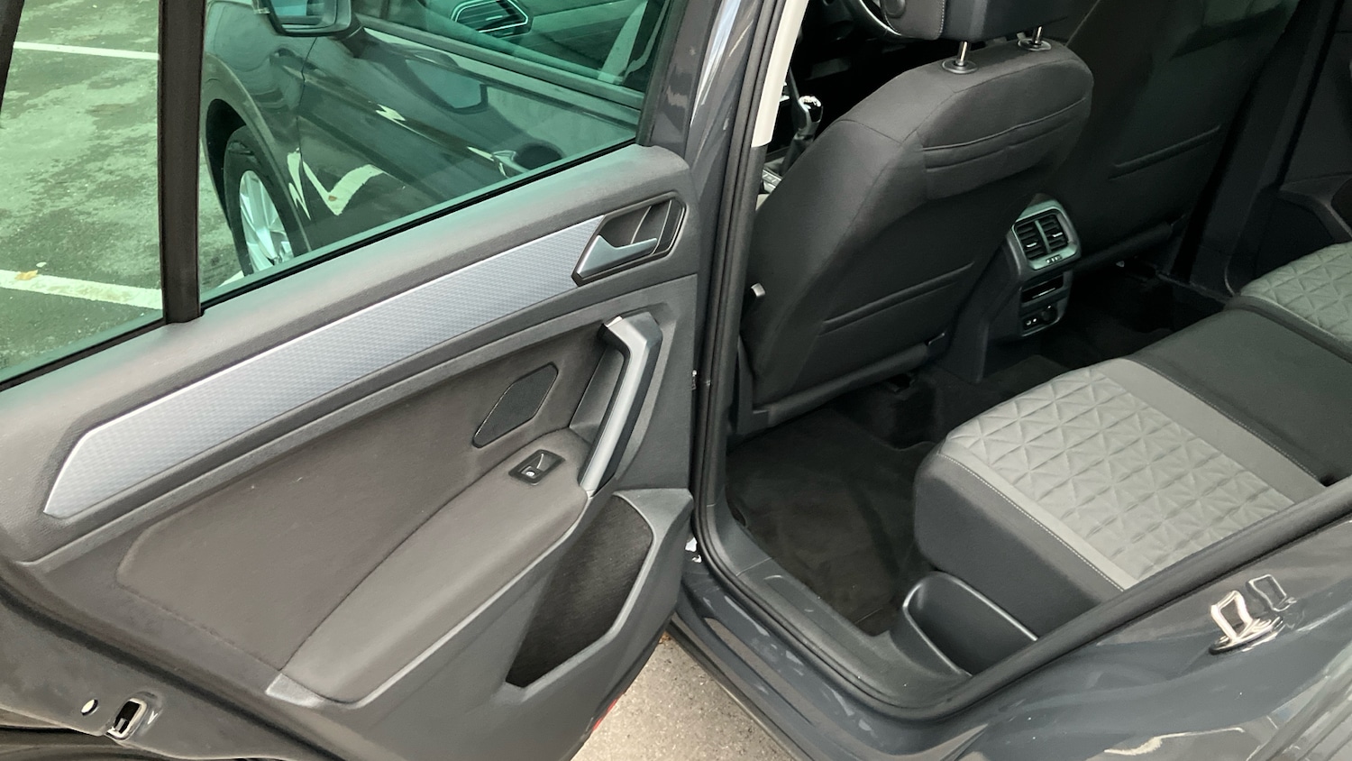 Used Volkswagen Tiguan 2023 for sale - 76479488: Photo 31