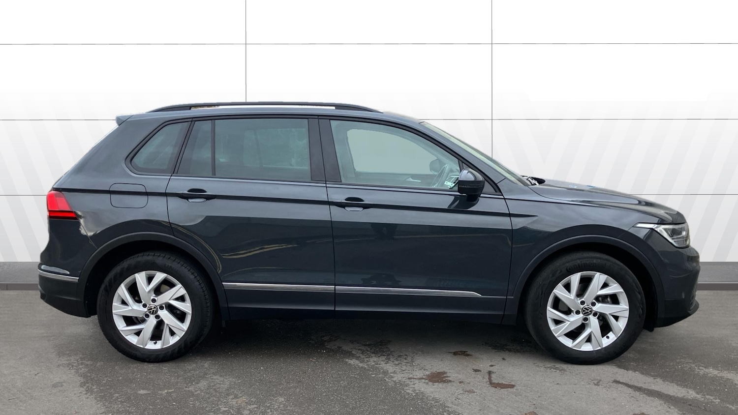 Used Volkswagen Tiguan 2023 for sale - 76479488: Photo 5