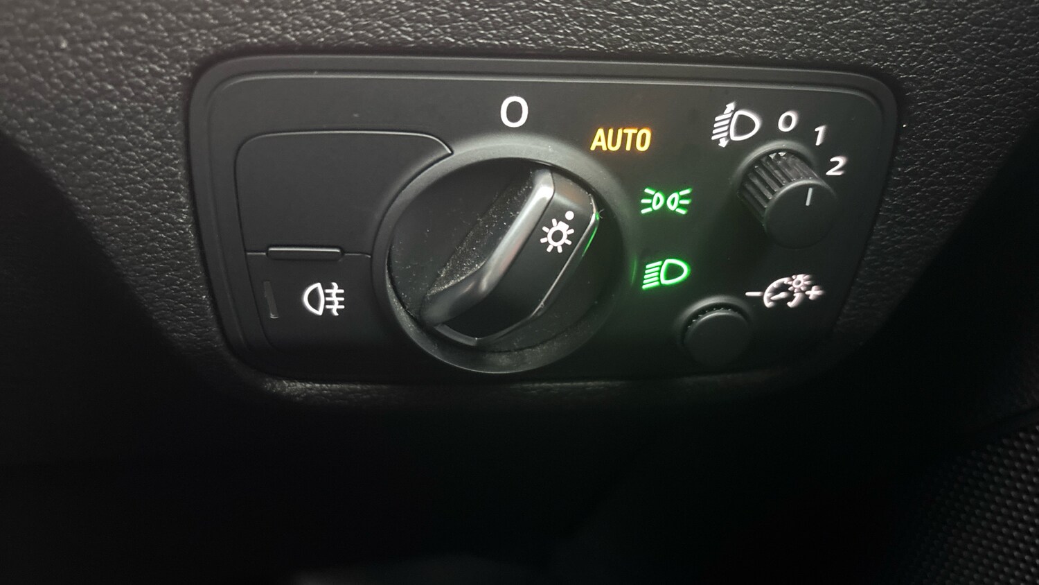 Used Audi Q2 2020 for sale - 77687884: Photo 35