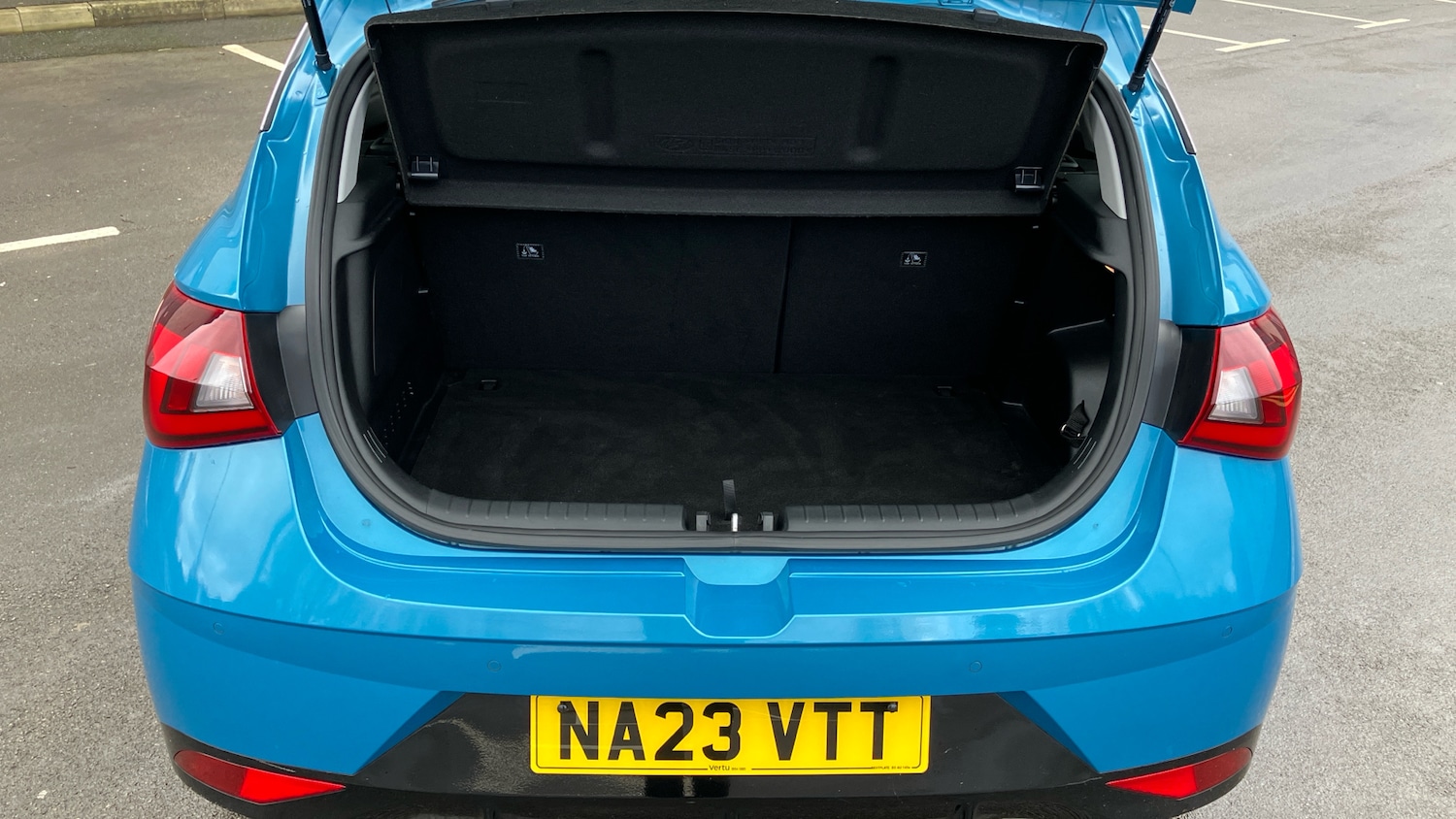 Used Hyundai i20 2023 for sale - 76904897: Photo 4