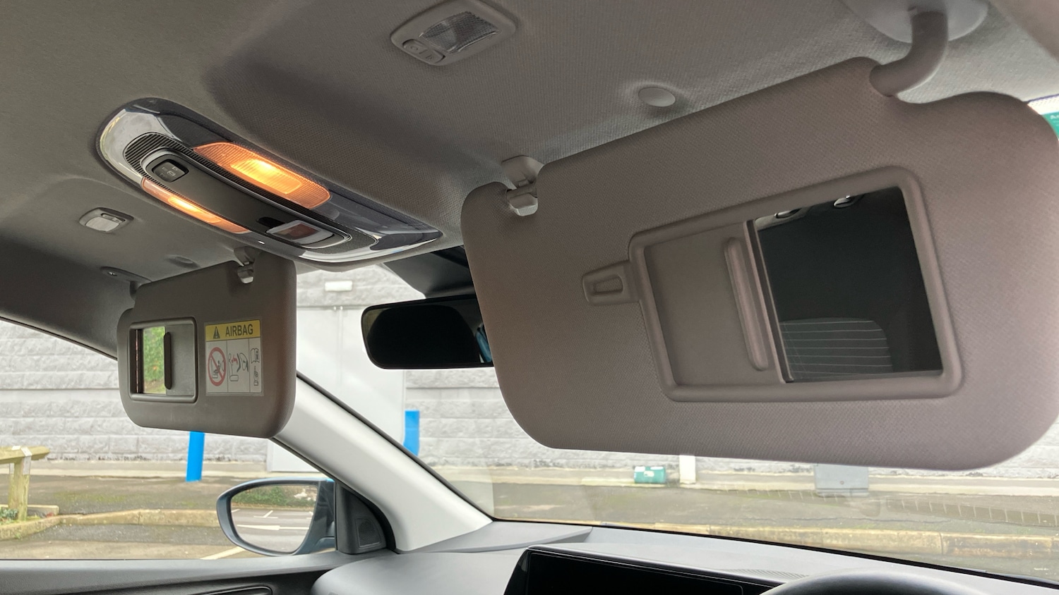 Used Hyundai i20 2023 for sale - 76904897: Photo 40