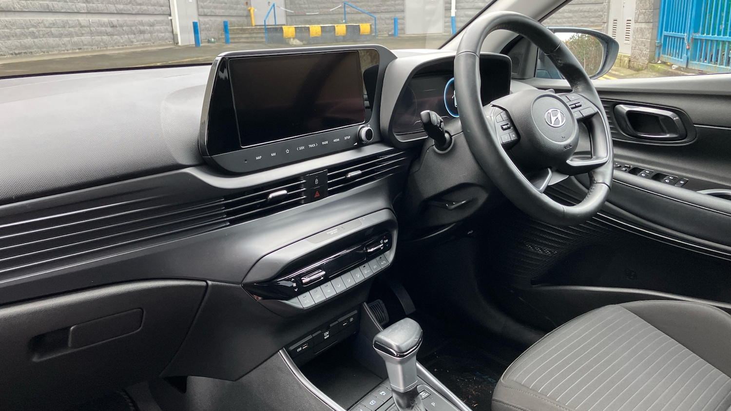 Used Hyundai i20 2023 for sale - 76904897: Photo 9