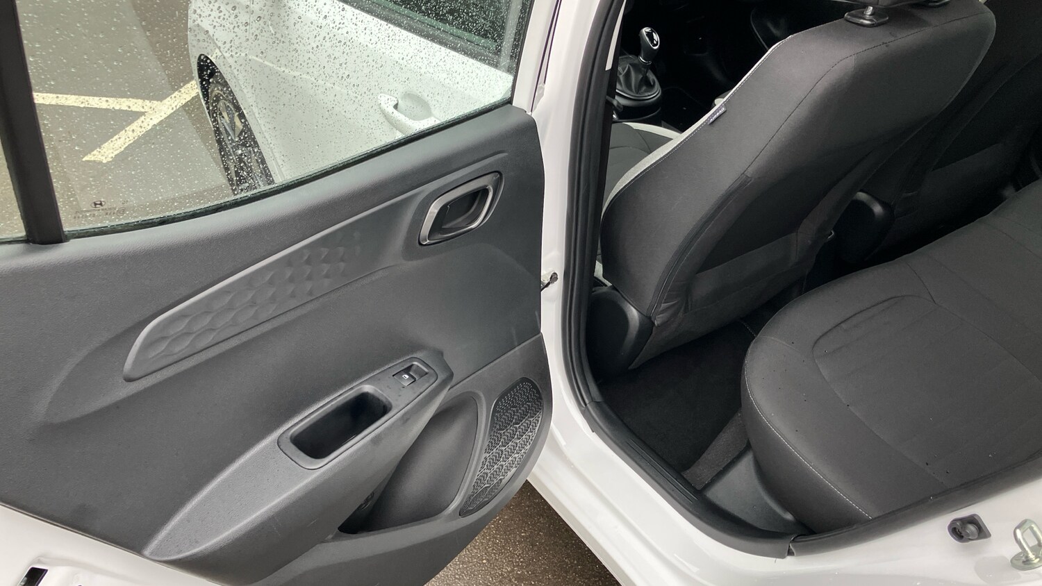 Used Hyundai i10 2025 for sale - 77137460: Photo 30