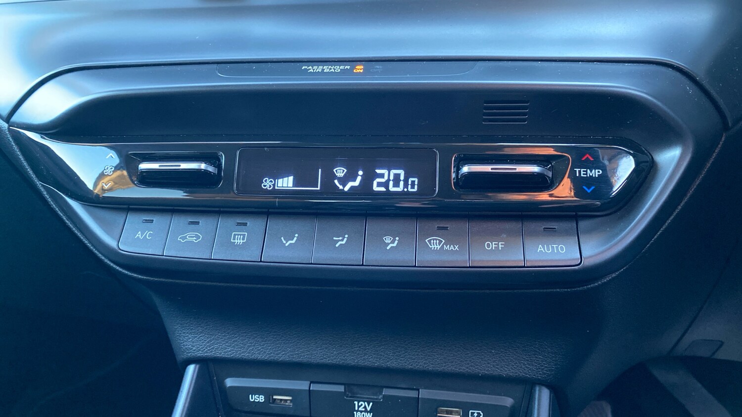 Used Hyundai BAYON 2021 for sale - 77405609: Photo 29