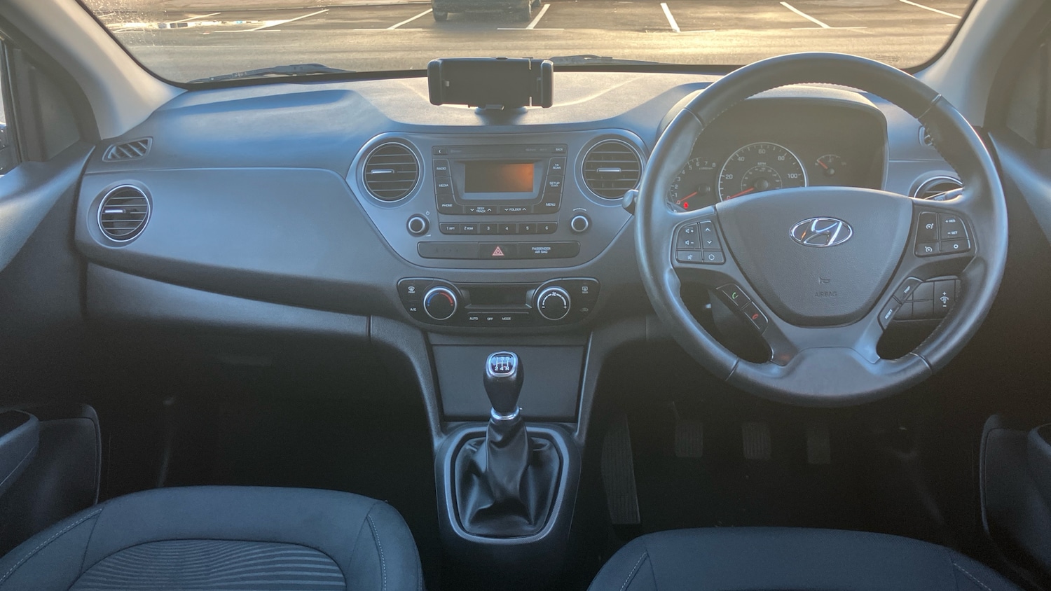 Used Hyundai i10 2017 for sale - 76777979: Photo 10