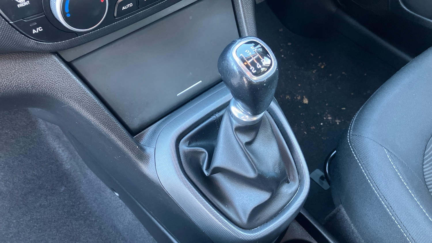 Used Hyundai i10 2017 for sale - 76777979: Photo 13