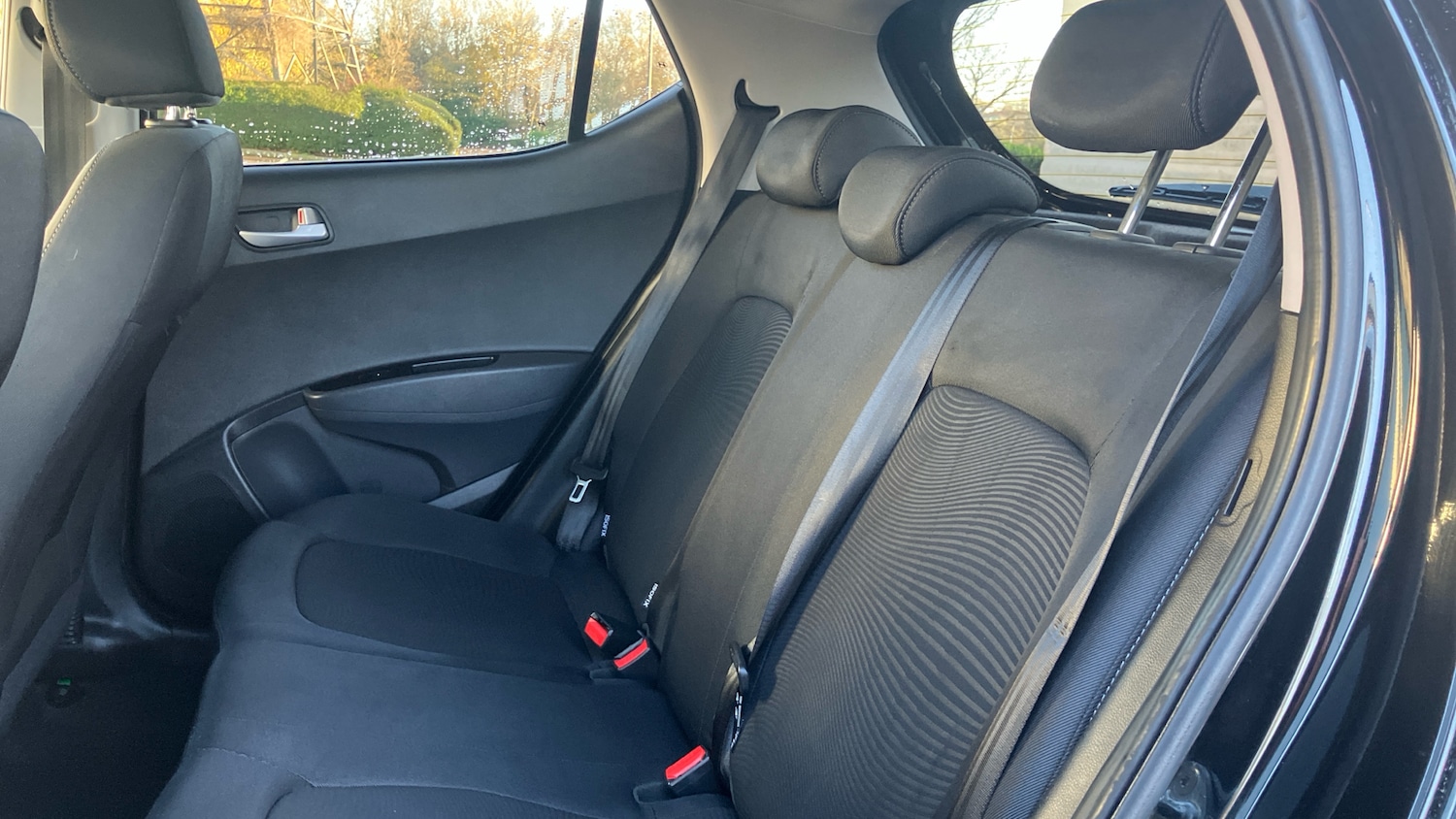 Used Hyundai i10 2017 for sale - 76777979: Photo 16