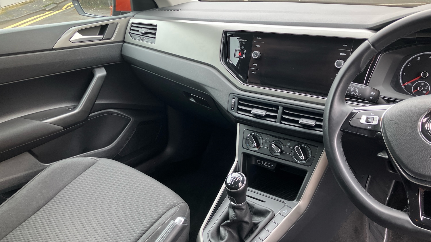 Used Volkswagen Polo 2018 for sale - 77679355: Photo 14