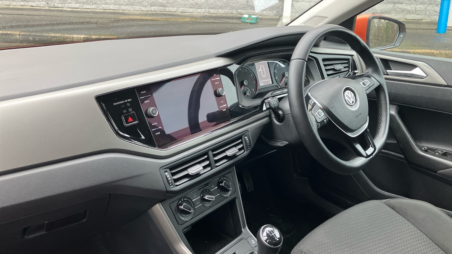 Used Volkswagen Polo 2018 for sale - 77679355: Photo 9