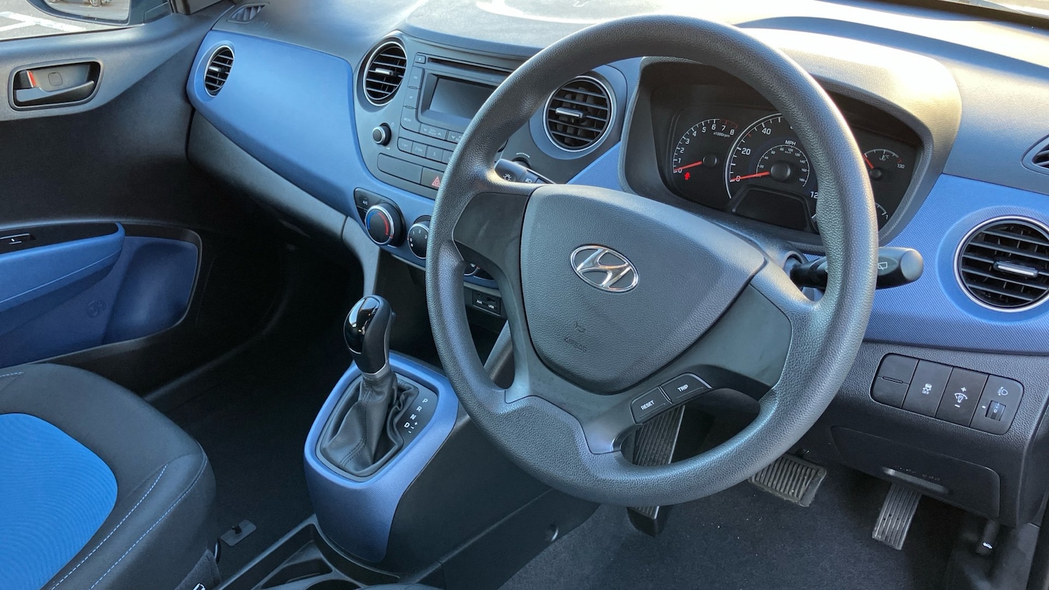 Used Hyundai i10 2015 for sale - 76683992: Photo 11