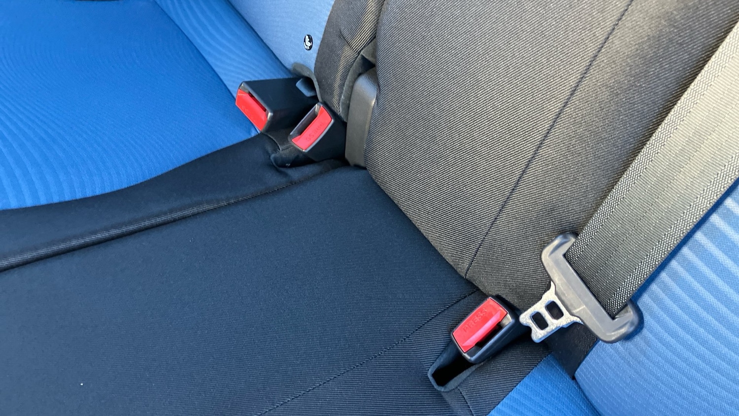 Used Hyundai i10 2015 for sale - 76683992: Photo 17