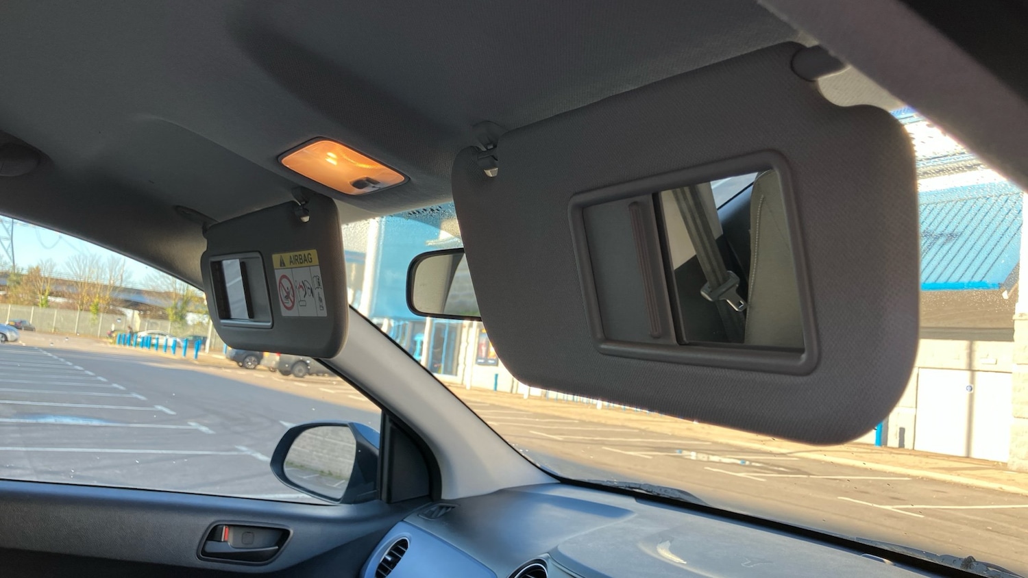 Used Hyundai i10 2015 for sale - 76683992: Photo 38