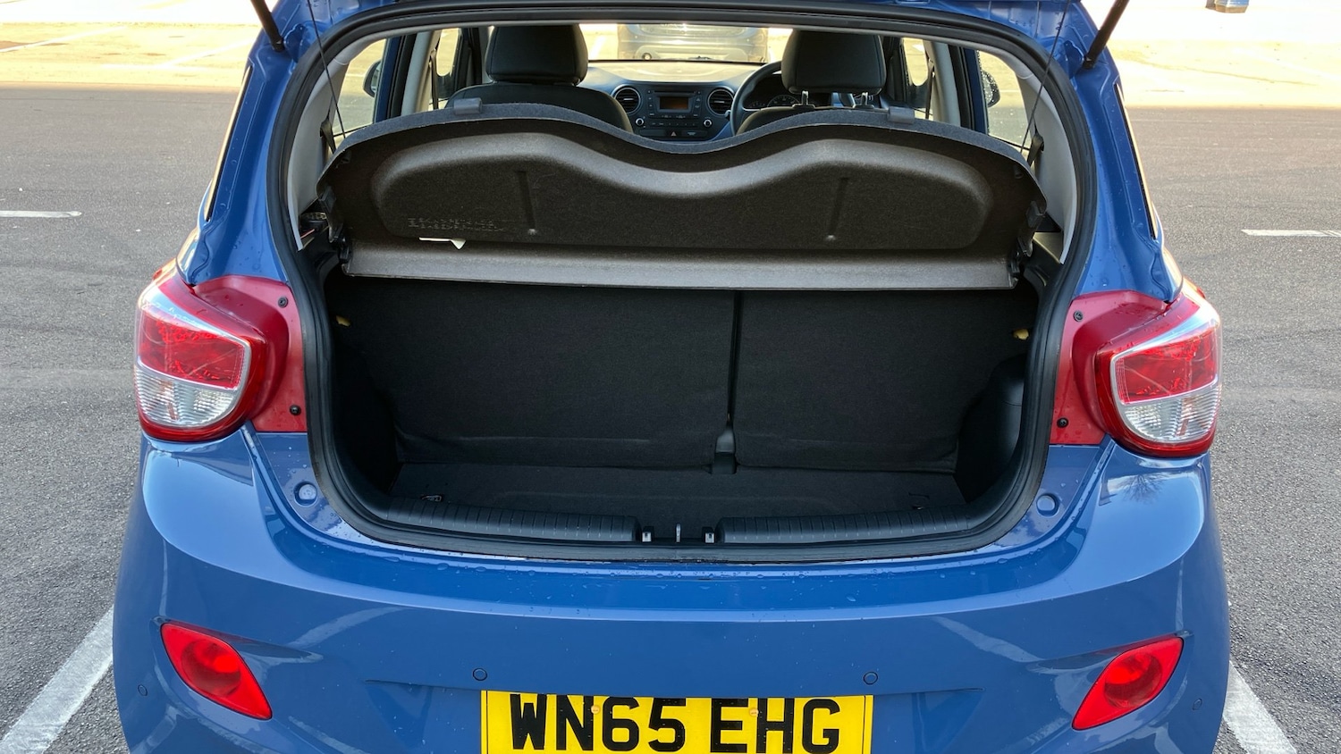 Used Hyundai i10 2015 for sale - 76683992: Photo 4