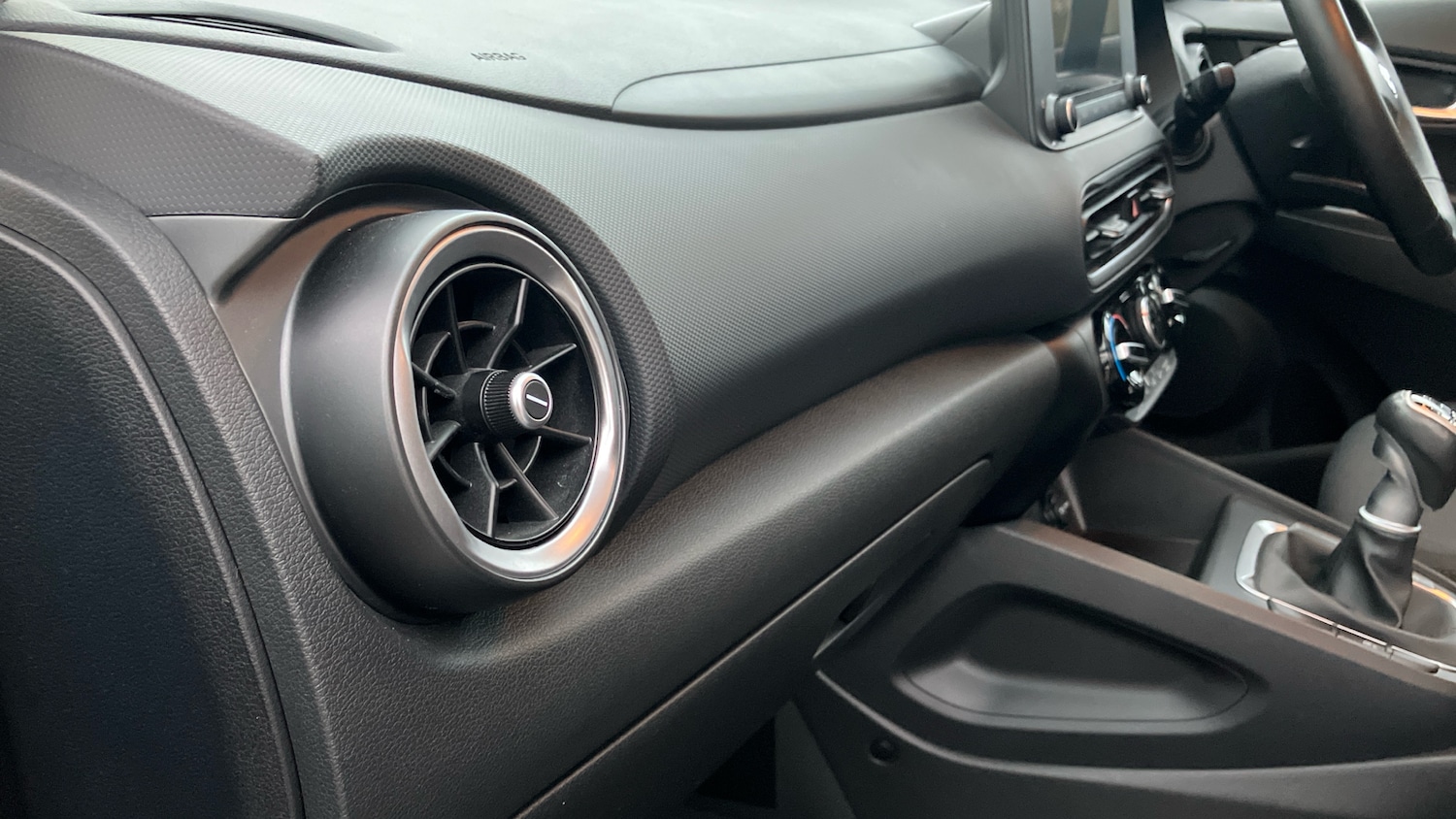 Used Hyundai KONA 2022 for sale - 76894360: Photo 37