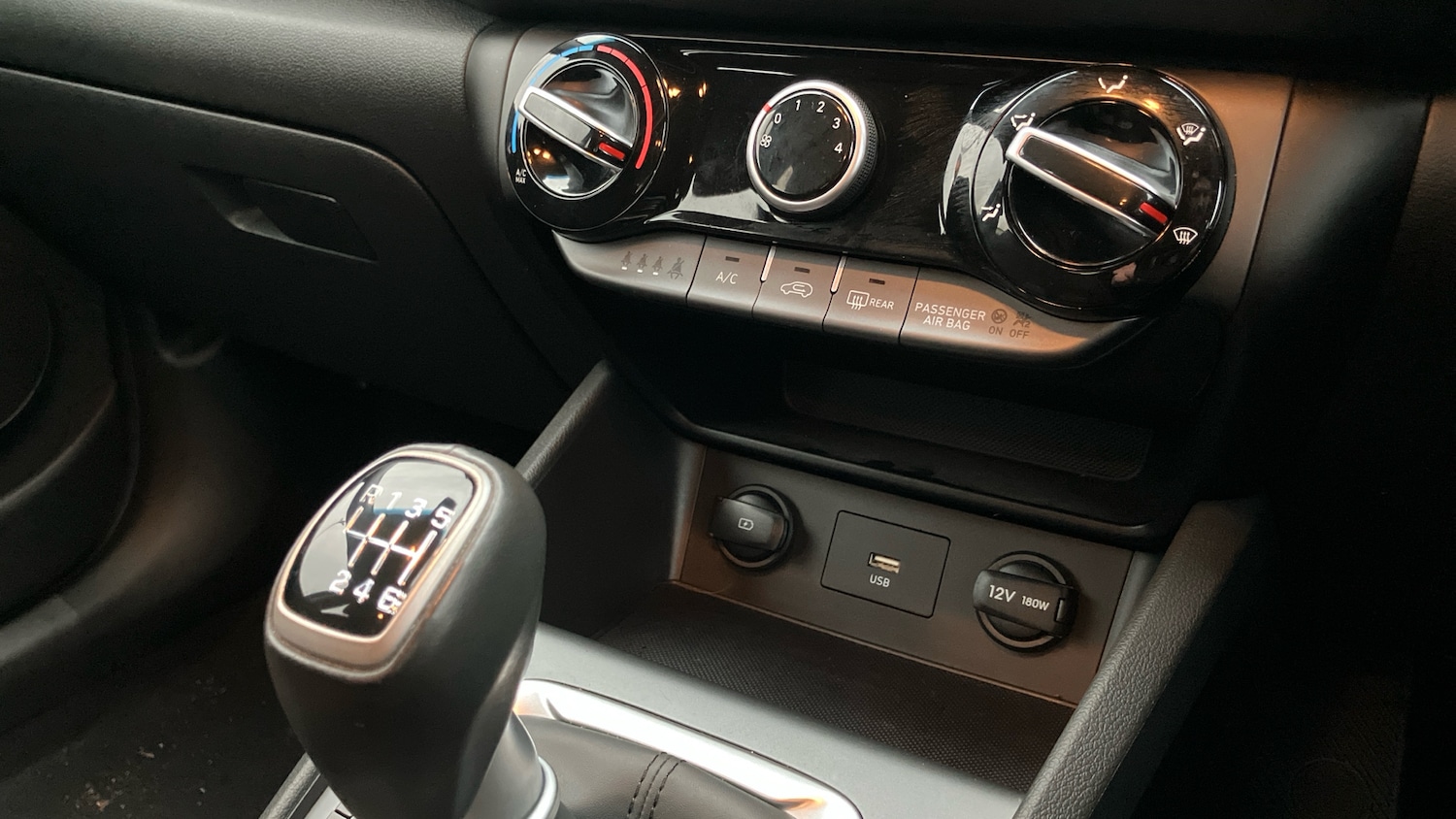 Used Hyundai KONA 2022 for sale - 76894360: Photo 44