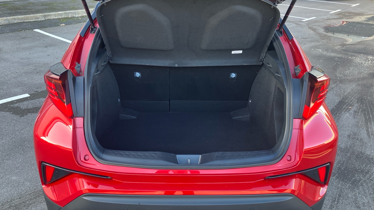 Used Toyota C-HR 2022 for sale - 75788669: Photo 4