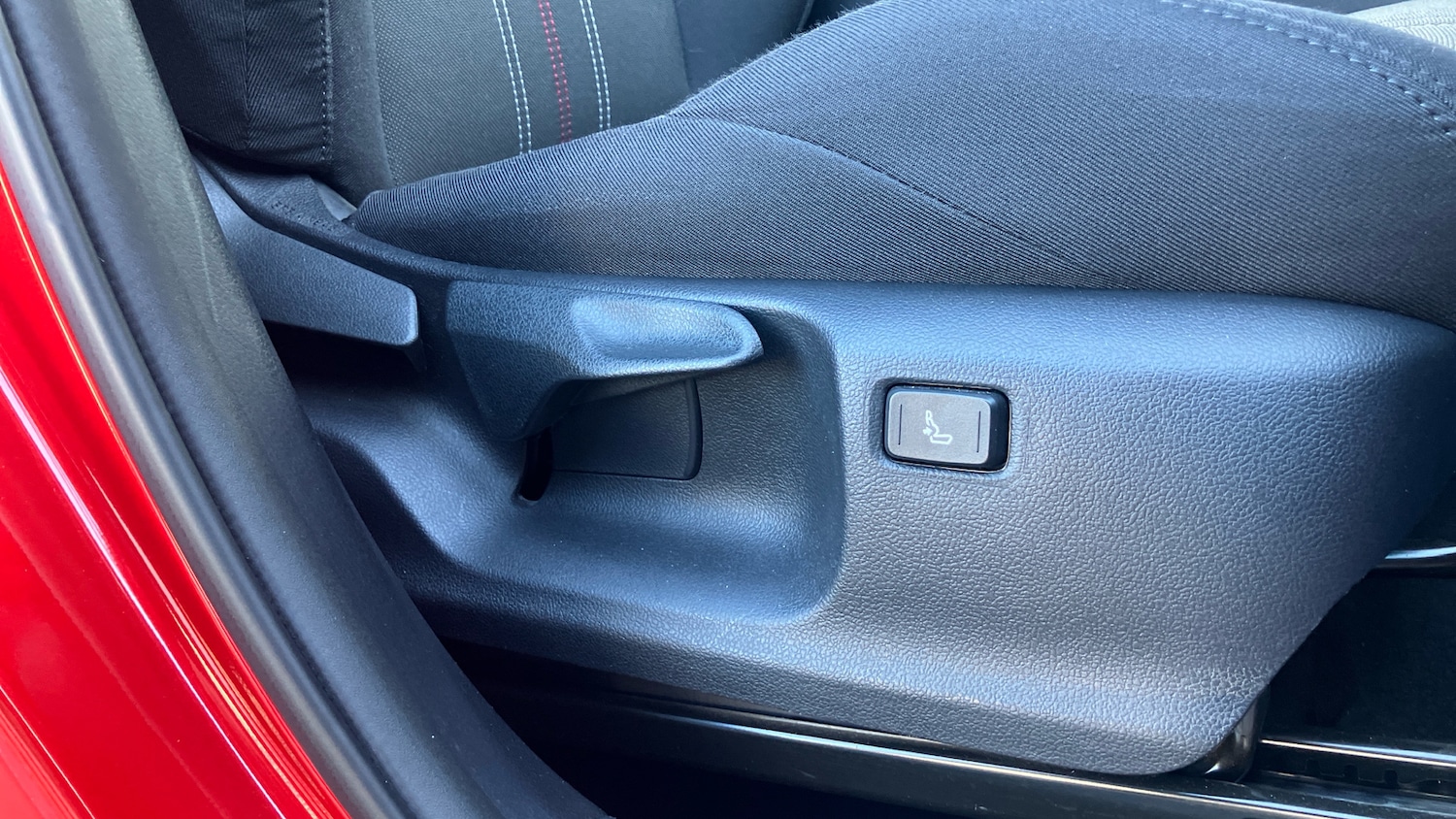 Used Toyota C-HR 2022 for sale - 75788669: Photo 40