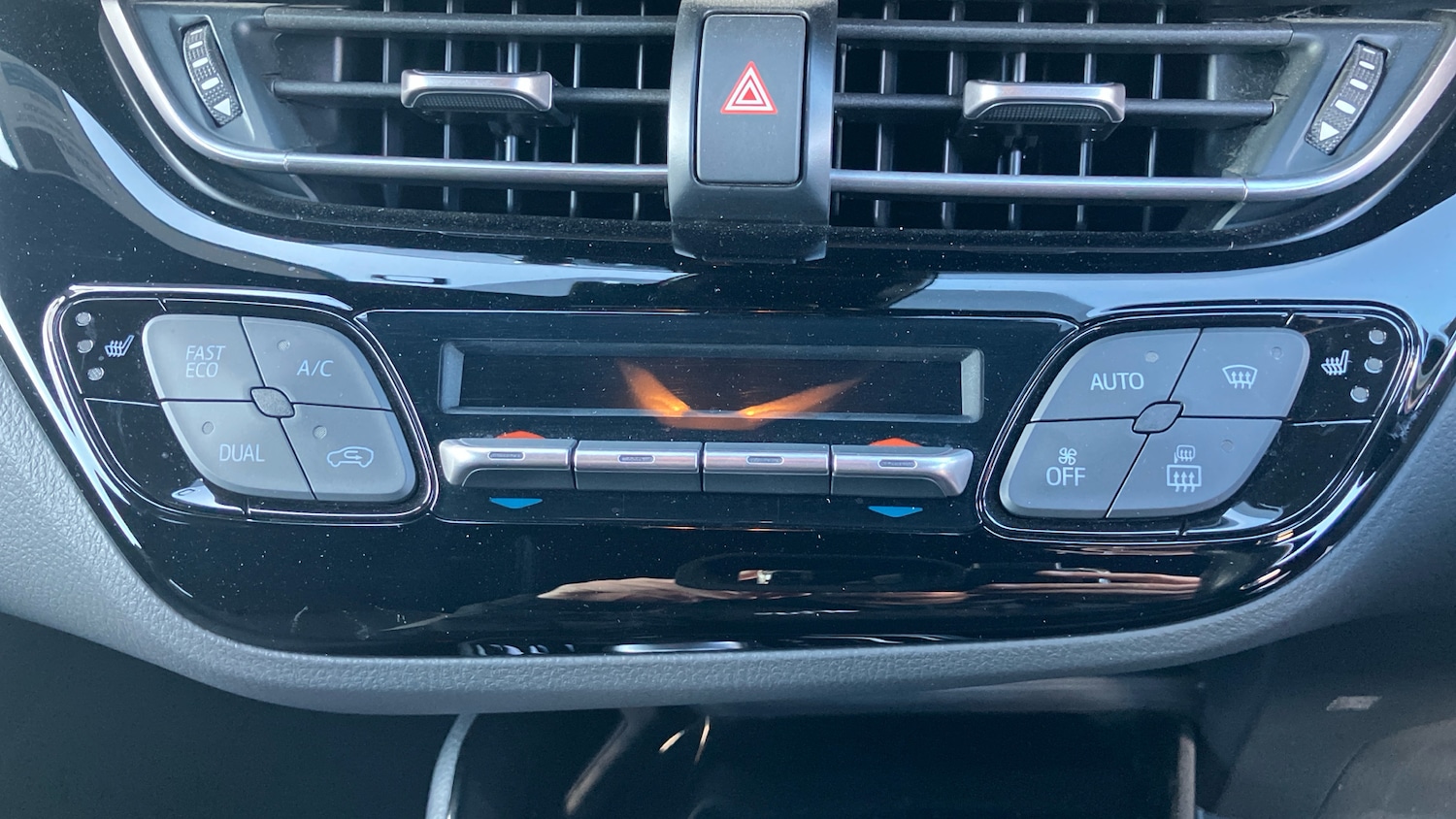 Used Toyota C-HR 2022 for sale - 75788669: Photo 48