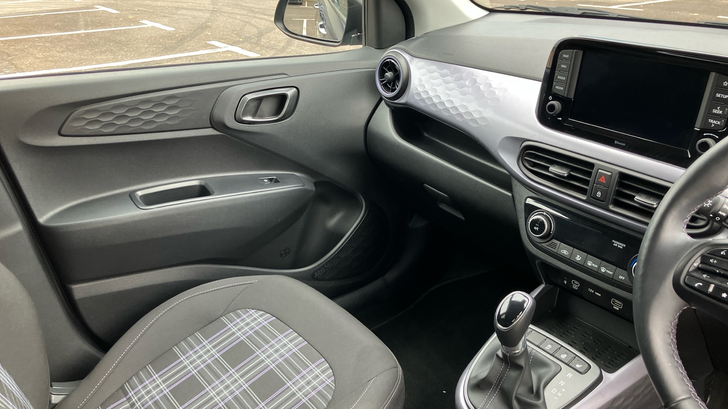 Used Hyundai i10 2024 for sale - 76983857: Photo 14