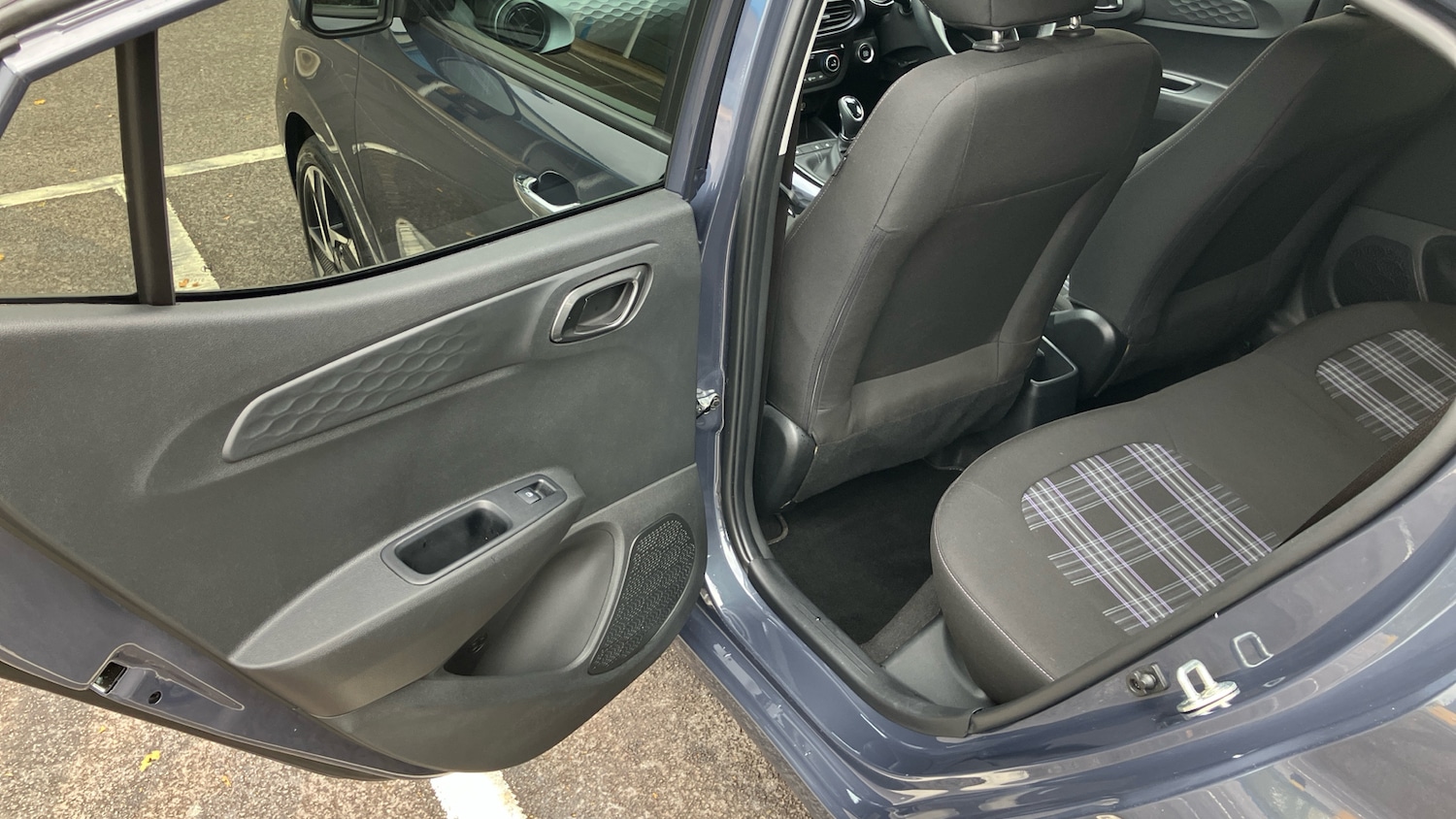 Used Hyundai i10 2024 for sale - 76983857: Photo 29