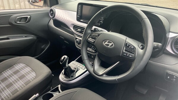 Used Hyundai i10 2024 for sale - 76115718: Photo 11