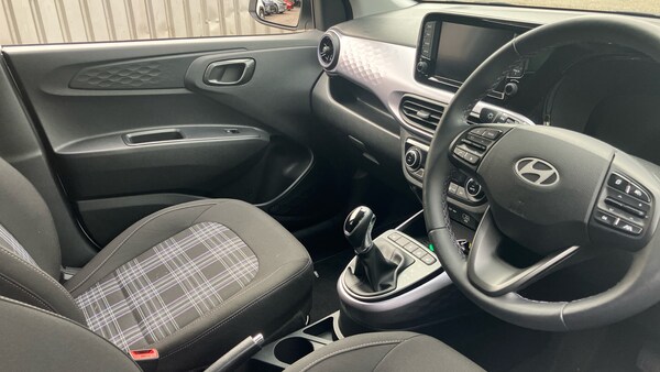 Used Hyundai i10 2024 for sale - 76115718: Photo 14