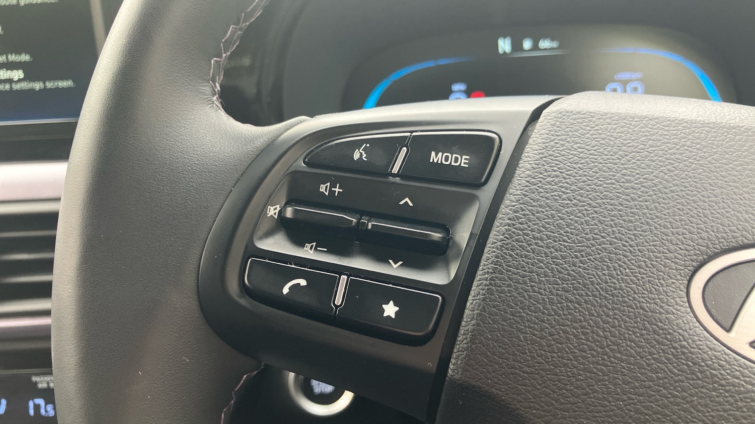 Used Hyundai i10 2024 for sale - 76115718: Photo 24