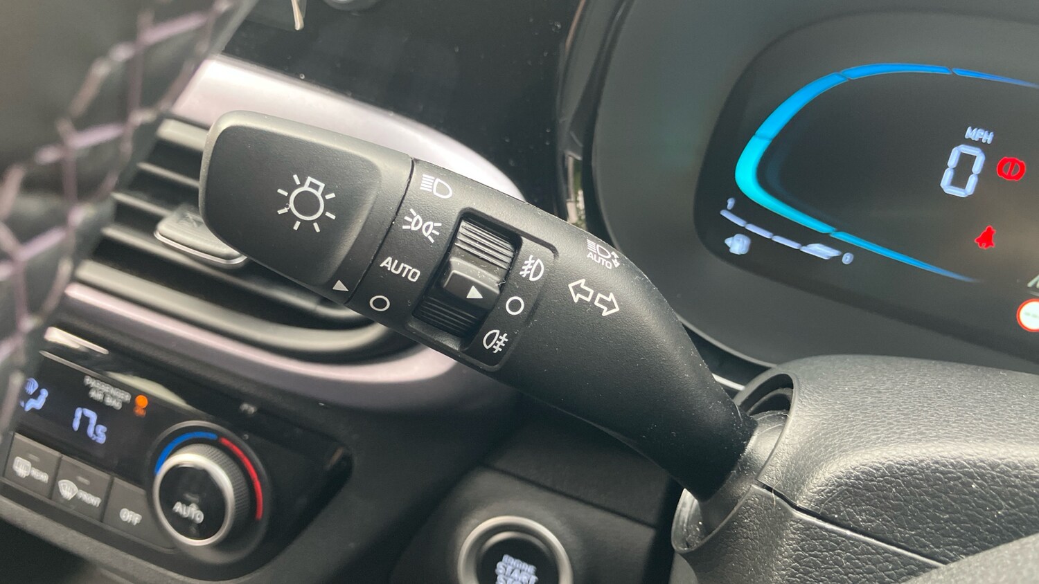 Used Hyundai i10 2024 for sale - 76115718: Photo 26