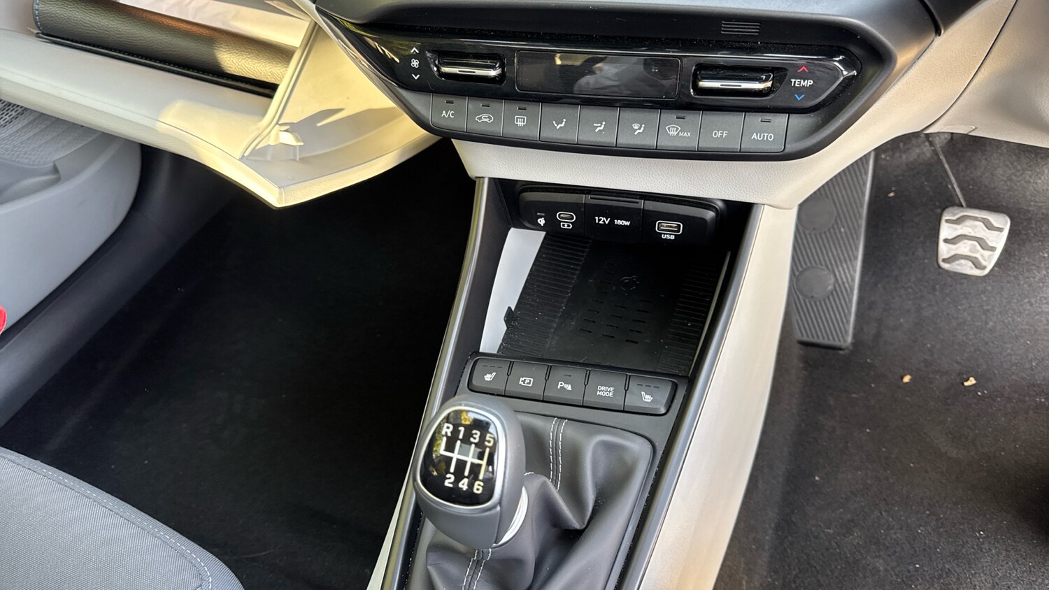 Used Hyundai BAYON 2024 for sale - 76115697: Photo 46